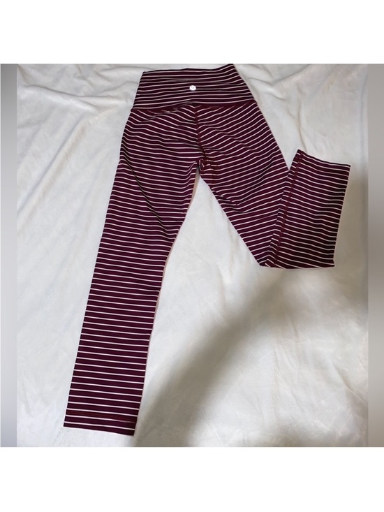 lululemon athletica Pants - Lululemon size 4 ~ Wunder Under Striped 3/4 Length Maroon and White Leggings